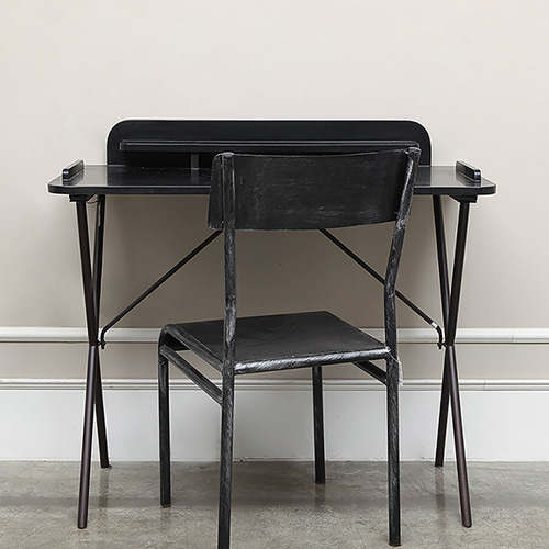 [전시아울렛/한정수량1세트]꼬떼따블 24243 보스 블랙 모던 프렌치 책상 데스크 + 인더스 22329 블랙 철제 의자 (책상1p+의자1p)