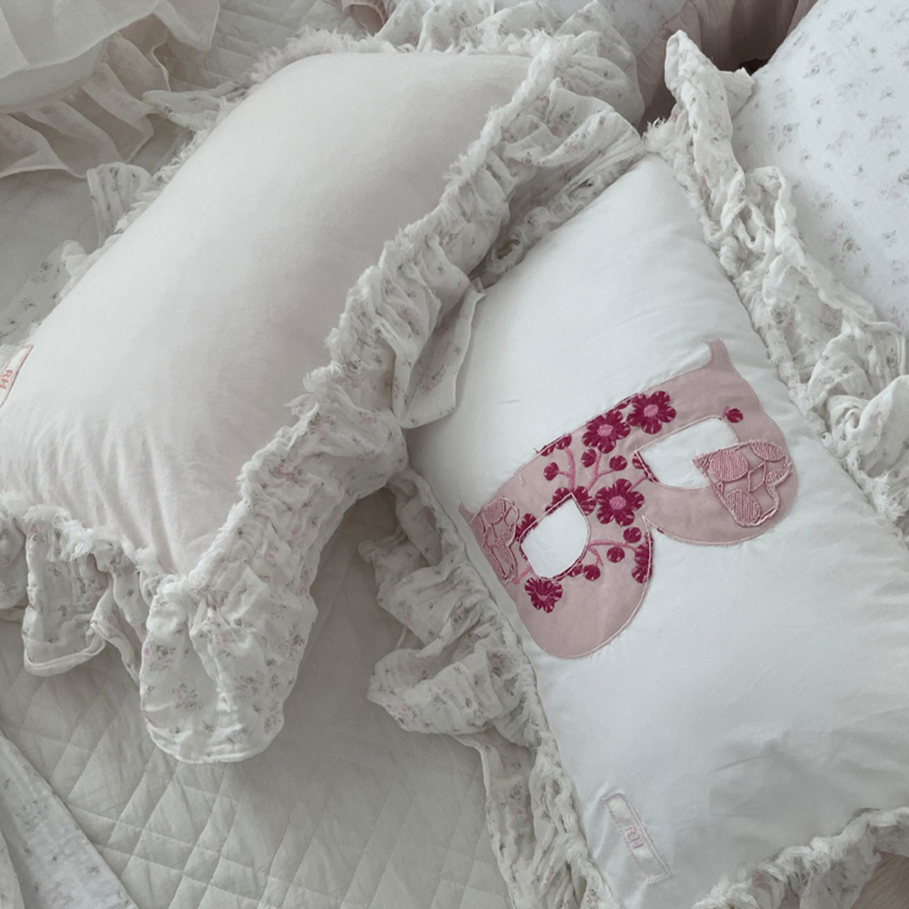 [신상특가] 블랑슈아 세실 베이비 핑크 잔꽃 프릴 면 코튼 인테리어 쿠션(30X50)
